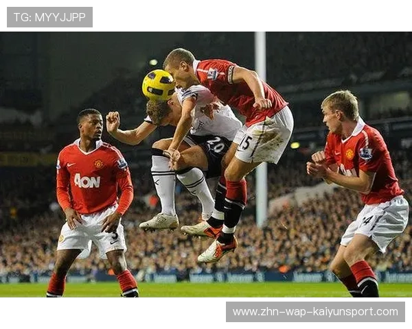 足坛名宿点评：谁是当今英超最佳中场？，英超最佳中卫