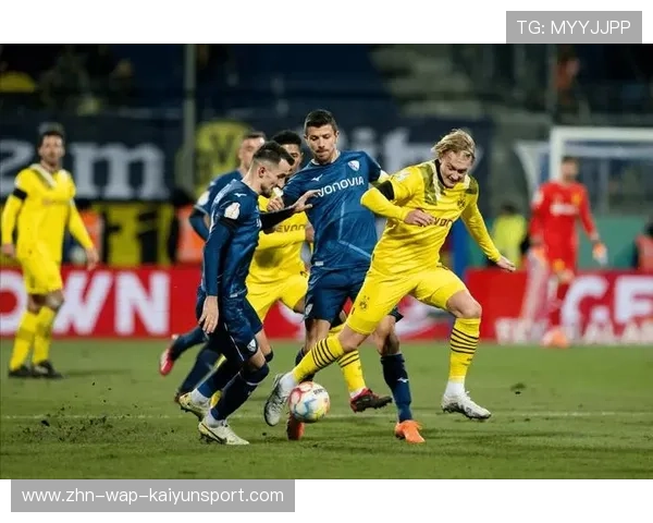 多特边路连线形成多次门前绝佳机会