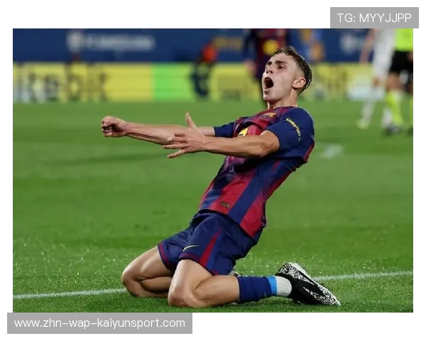 拉菲尼亚弧顶劲射巴萨再添一球