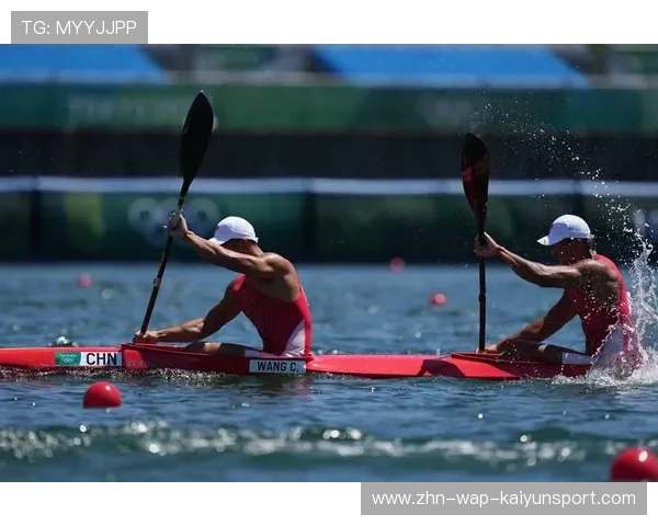 皮划艇选手骑浪冲顶爆发惊人大吼引全网模仿